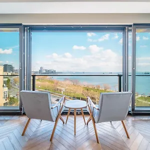 شقة Homie - Newly Built Seaside On Bakirkoey Shore, اسطنبول